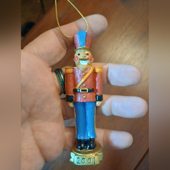 2001 Collectible Christmas ornament Nutcracker series, Nutcracker NWOT - Picture 1 of 4